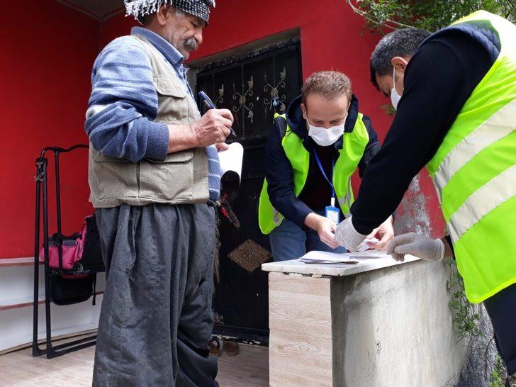 Uludere’de yaşlıların maaşları evlerinde teslim edildi G1