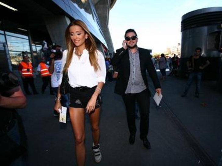 Özge Ulusoy'dan romantik mesaj G5