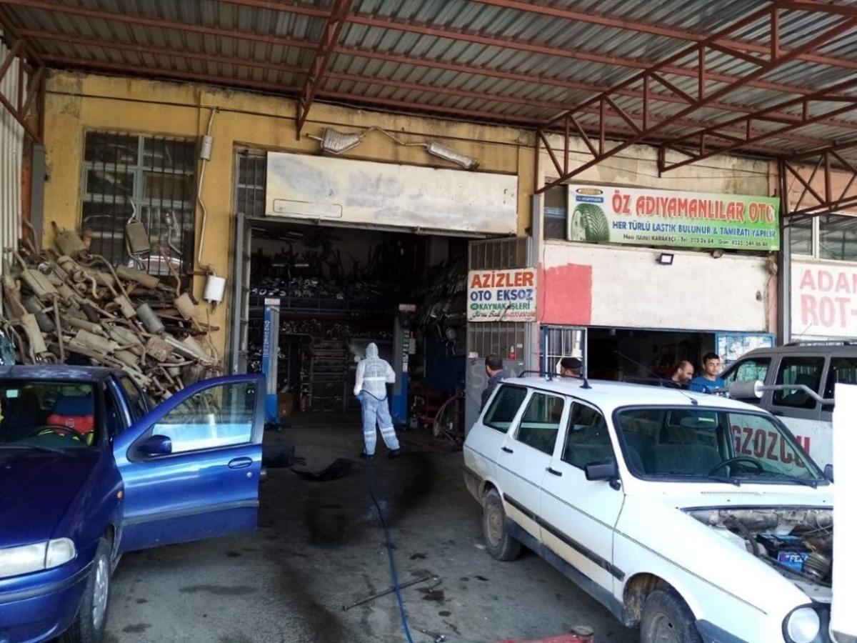 Sanayi sitesinde dezenfekte &ccedil;alışması