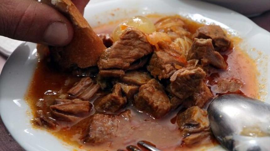 Sarımsaklı et tarifi