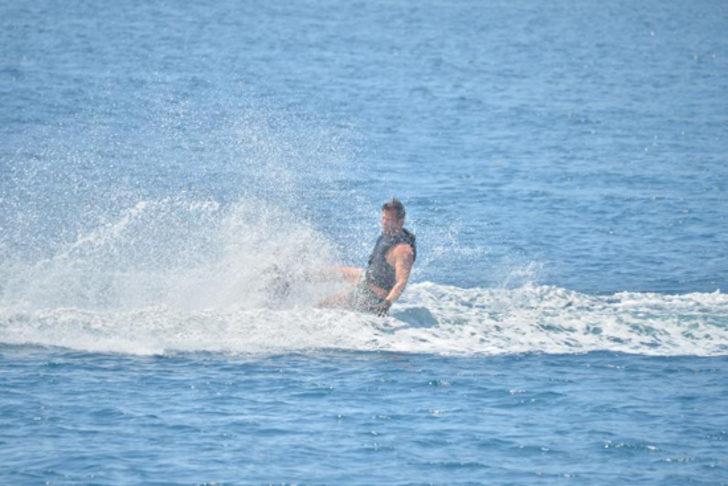 Bodrum'da Kıvanç Tatlıtuğ şov G5