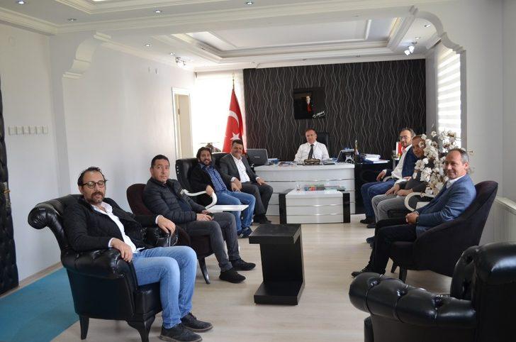 Didim AK Parti ihtiyaç sahipleri için 100 koli yardım topladı G3