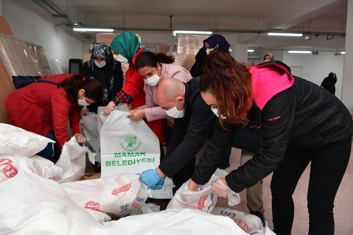 Mamak’tan 65 yaş üstüne gıda ve hijyen paketi G3