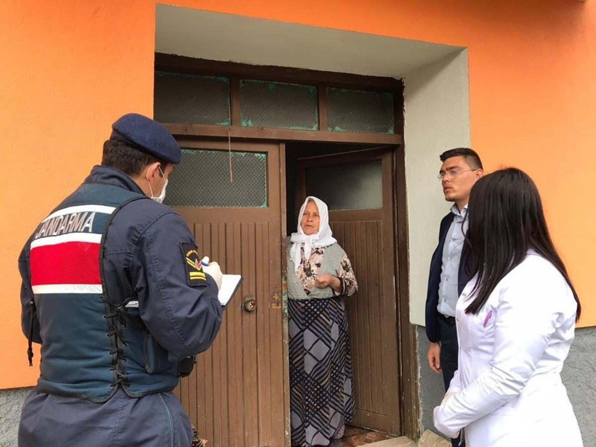 Şaphane&rsquo;de 65 yaş &uuml;st&uuml; bin 465 vatandaşın t&uuml;m ihtiya&ccedil;ları karşılanıyor