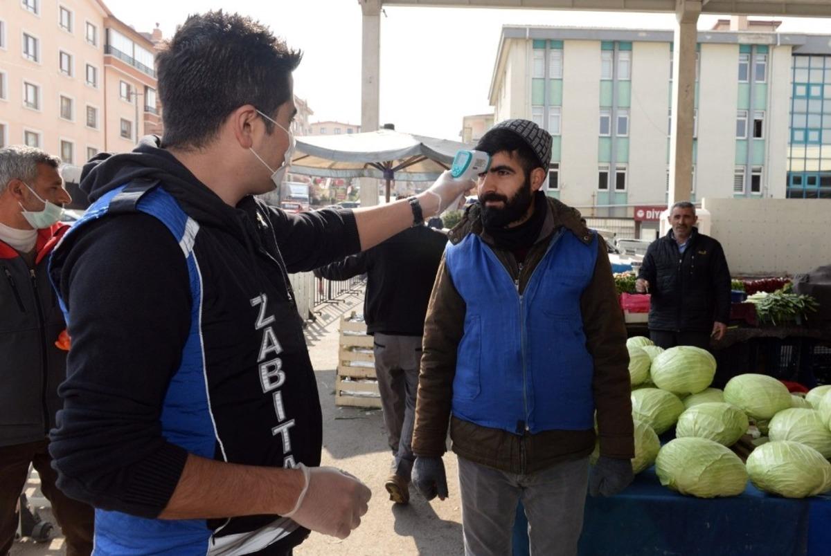 Altındağ&rsquo;da pazar yerleri genelgeye g&ouml;re d&uuml;zenlendi