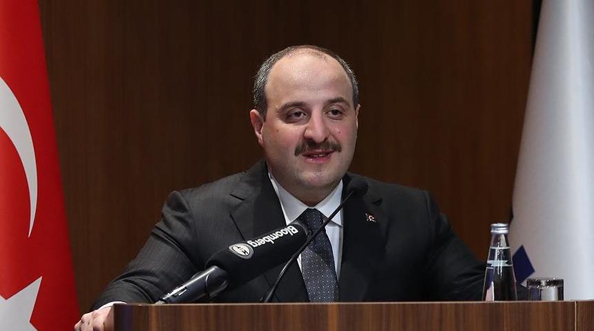 Bakan Varank: Kovid-19'a yönelik aşı ve ilaç için desteklediğimiz 14 projenin maliyeti 18 milyon lira