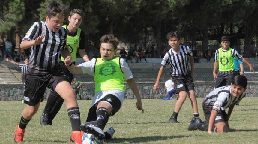 Altaylı altyapı oyuncuları, dijital antrenmanla form tutuyor