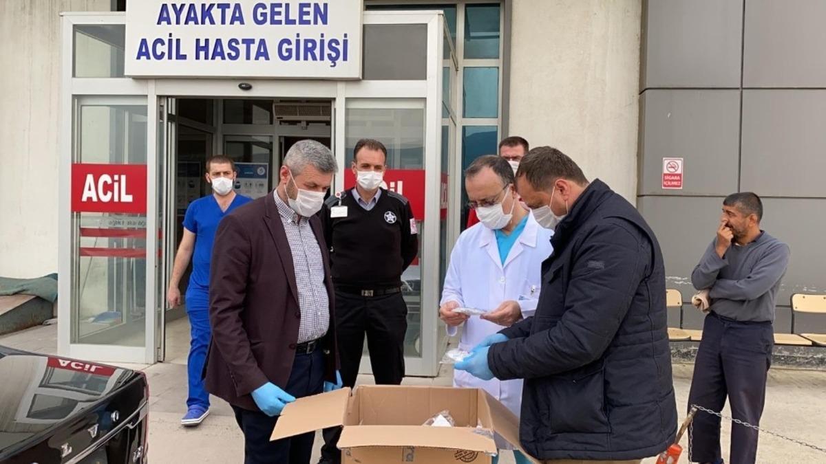 İznik Belediyesinden sağlık &ccedil;alışanlarına tıbbi malzeme desteği