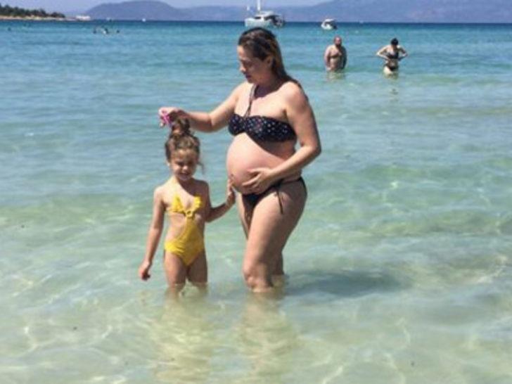 Yeliz Yeşilmen'in karnı burnunda G3