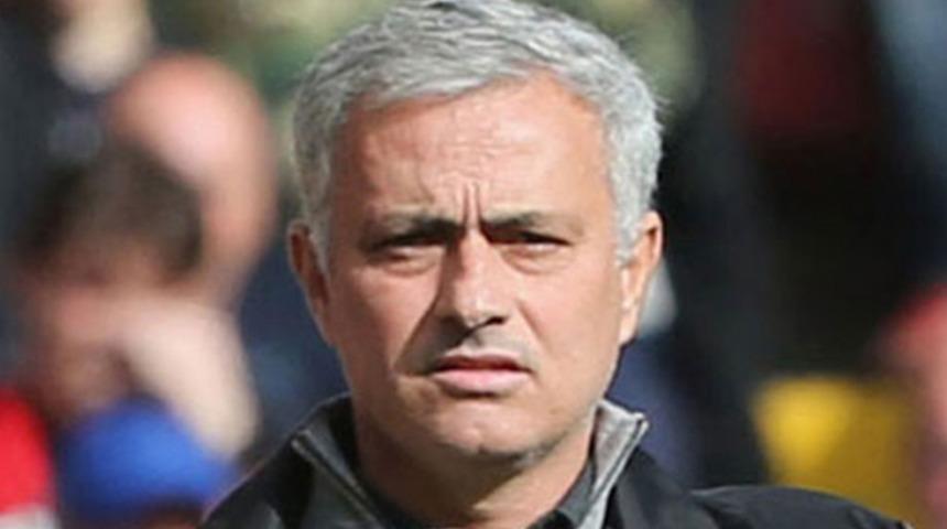 Mourinho milli futbolcu Zeki &Ccedil;elik'i istiyor