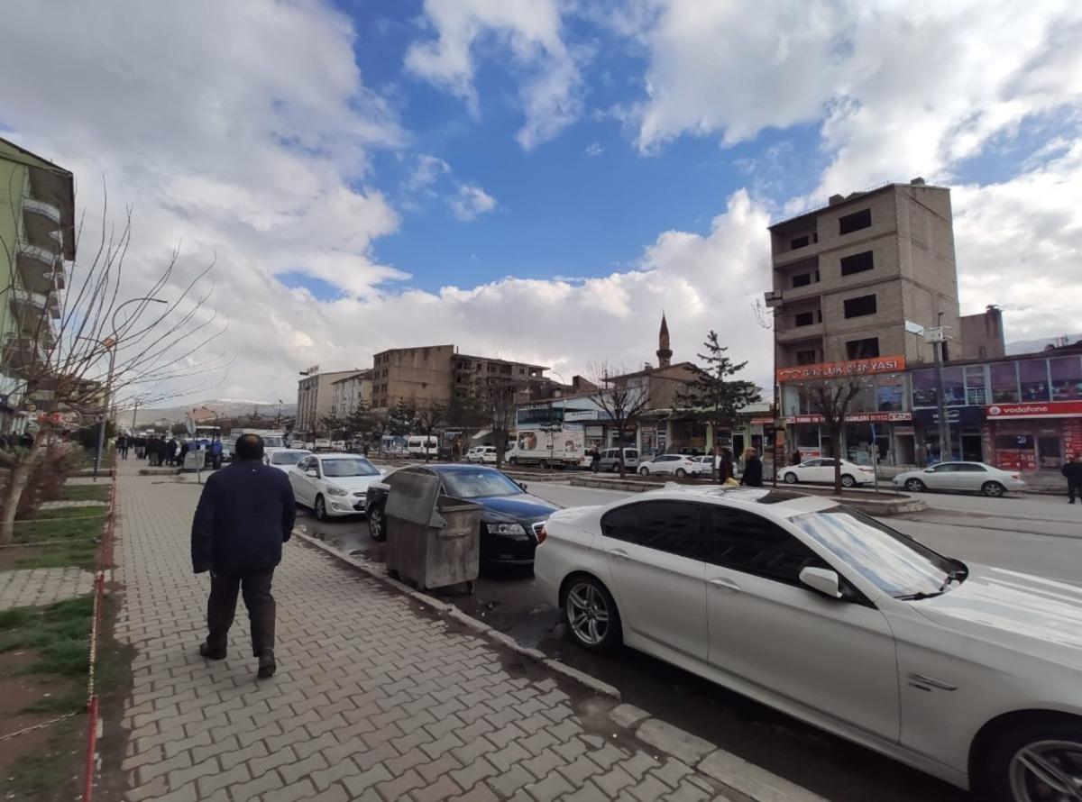 G&uuml;roymaklılar &lsquo;evde kalın&rsquo; &ccedil;ağrısına uymadı