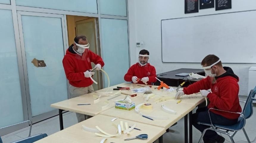 Boyabat Gen&ccedil;lik Merkezi&rsquo;nde maske &uuml;retimi başladı