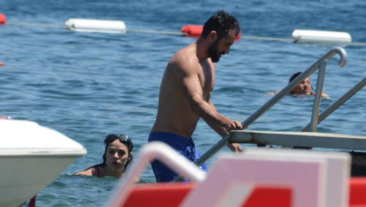 Özge Özpirinçci sevgilisiyle tatilde G5