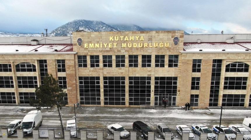 K&uuml;tahya İl Emniyet M&uuml;d&uuml;rl&uuml;ğ&uuml;nden Korona vir&uuml;s dolandırıcılığı uyarısı