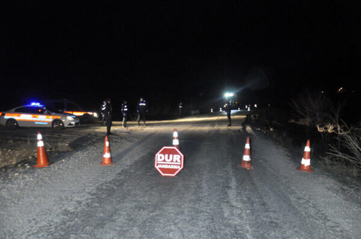 Koronavir&uuml;s testleri pozitif &ccedil;ıkmıştı! Cenaze t&ouml;renine katıldıkları ortaya &ccedil;ıktı