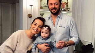 Bengü doğum gününü kızı ve eşiyle birlikte kutladı