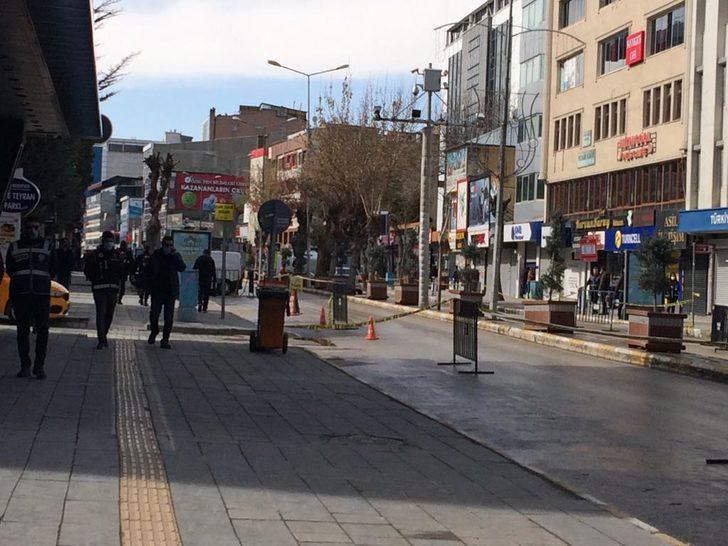 Van'da korkutan anlar! Hemen sokağa çıktılar G4