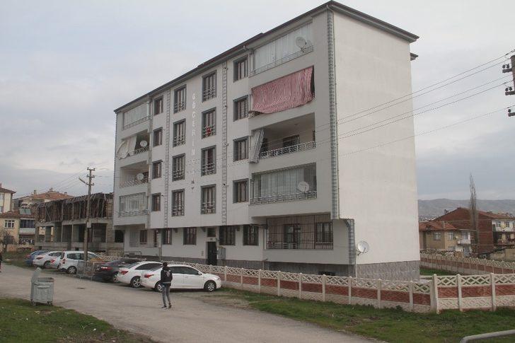 Elazığ’da 5 katlı apartmana koronavirüs karantinası G2