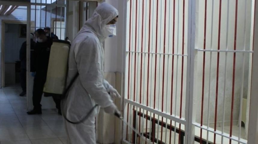 Ceyhan adliyesi ve cezaevleri dezenfekte edildi