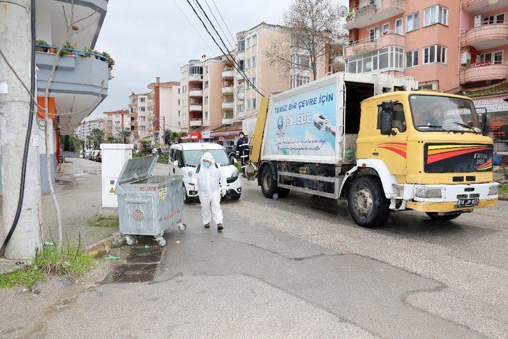 Mudanya’da çöp konteynerleri dezenfekte ediliyor G1