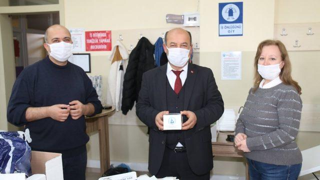 Kütahya’da 0-10 yaş bebek ve çocuklar için maske üretiyorlar