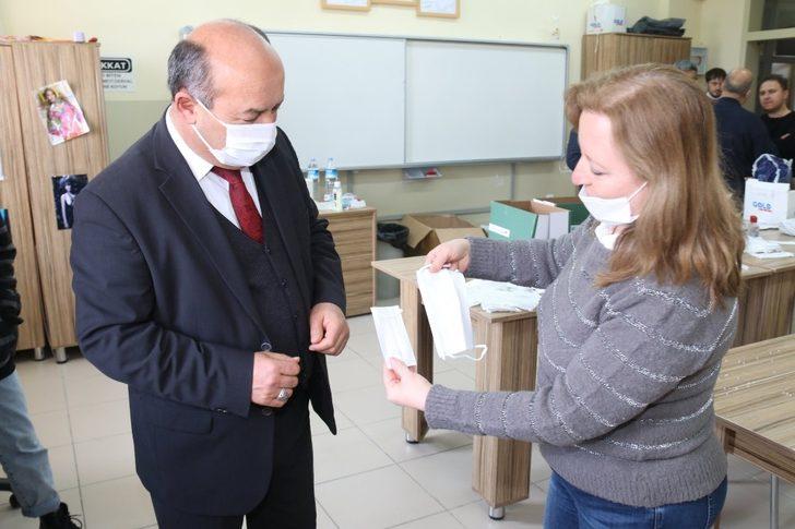 Kütahya’da 0-10 yaş bebek ve çocuklar için maske üretiyorlar G4
