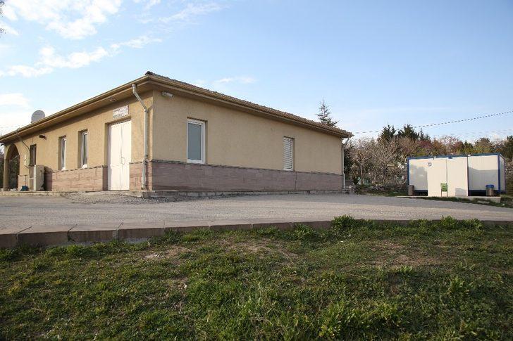 MHP’li Ilıkan, Gölbaşı Mezarlığı’ndaki eksiklere dikkat çekti G1