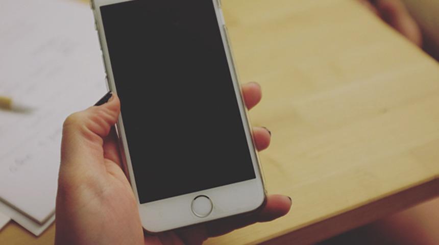 İster iPhone 9 deyin ister iPhone SE: Yeni ucuz iPhone'un ismi bir kez daha değişti!