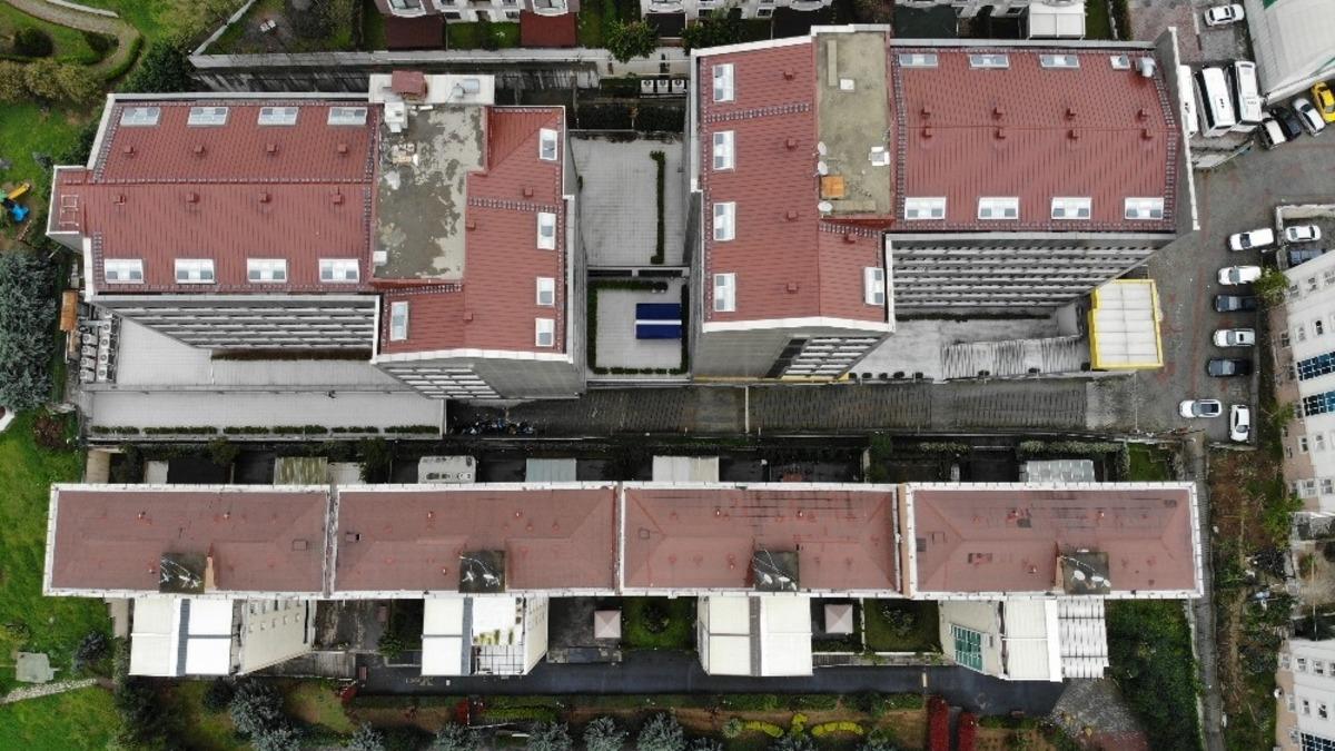 Yurt dışından gelen &ouml;ğrencilerin karantinaya alındığı yurt &ouml;n&uuml;nde sessizlik hakim