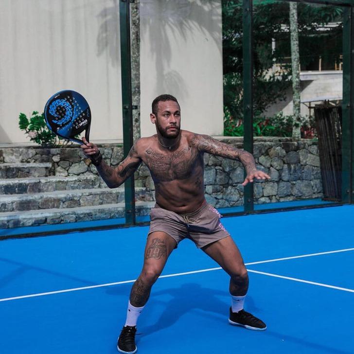 Neymar, annesinin sevgilisini evden kovdu G1