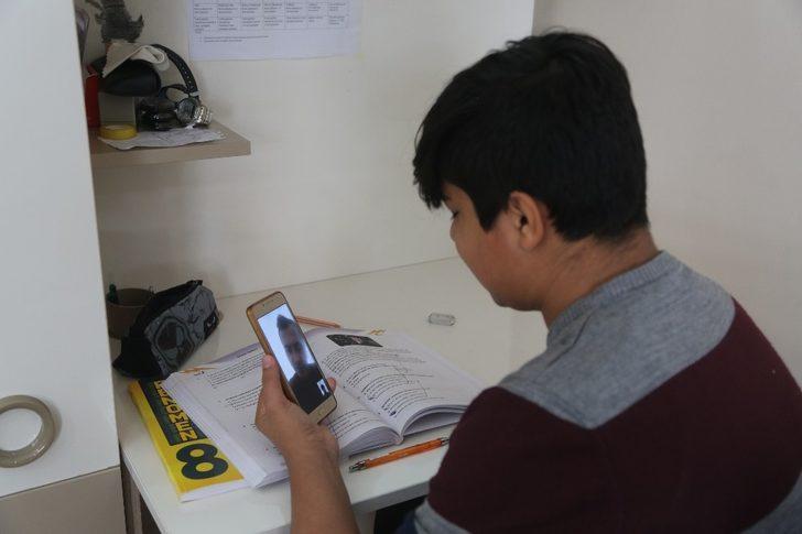 Erdemli’de 40 öğretmen 950 öğrenciye online eğitim veriyor G2