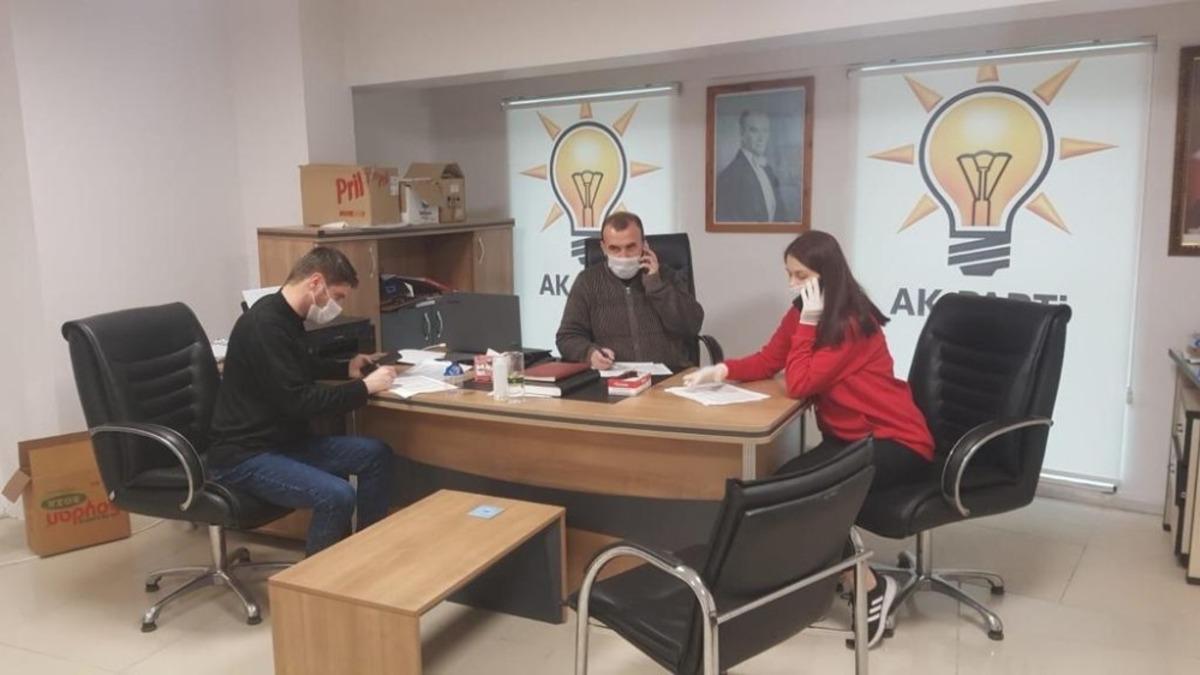 İl&ccedil;edeki yaşlılar tek tek arandı