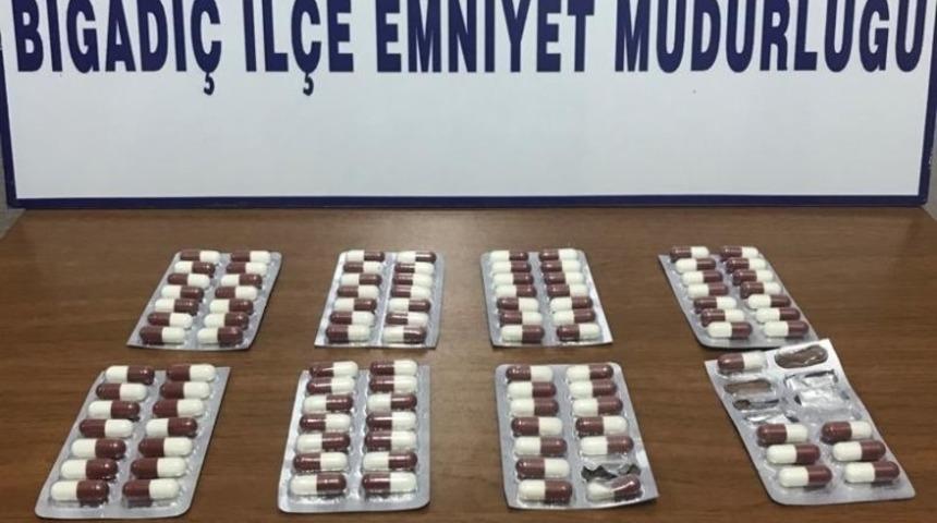 Balıkesir polisinden 4 kişiye uyuşturucu operasyonu