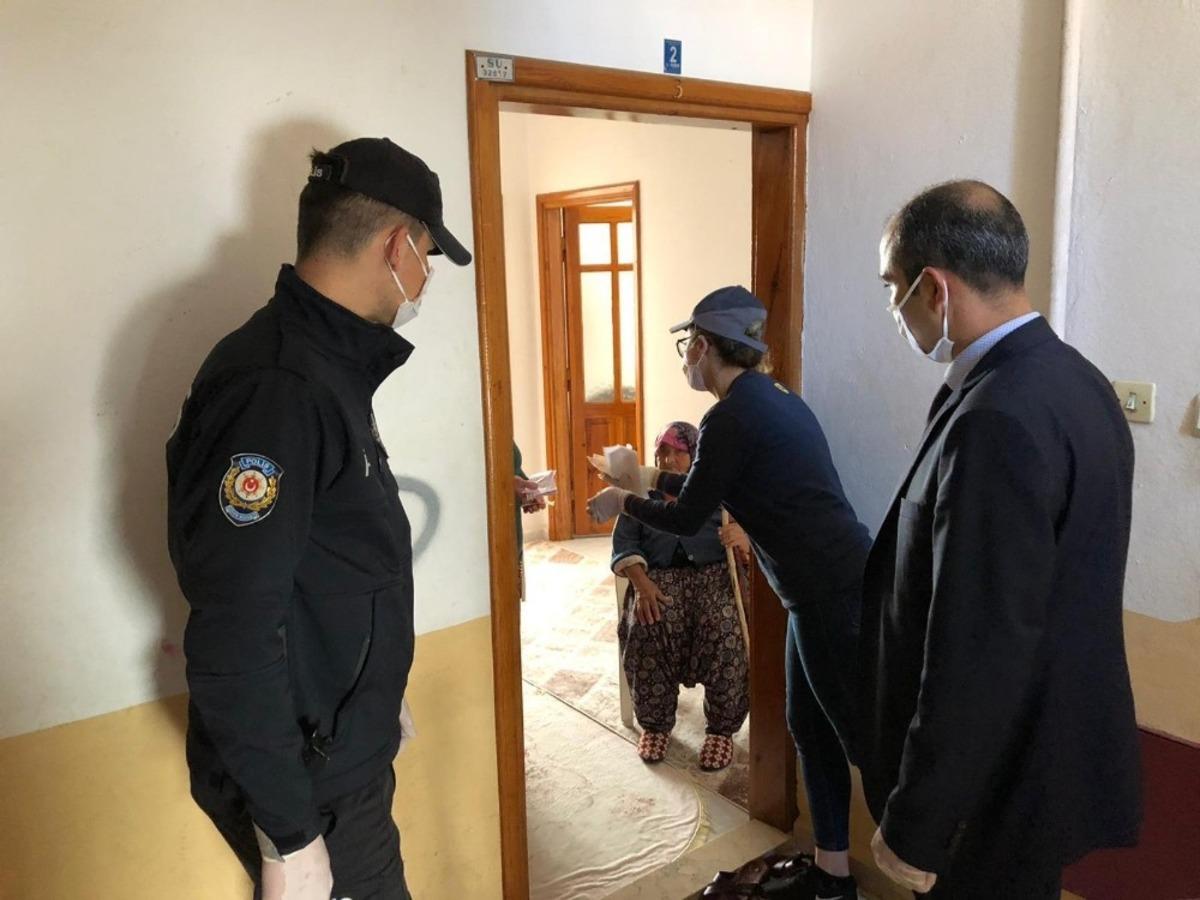 Antalya&rsquo;nın 19 il&ccedil;esine EKİP yardımı yapılıyor