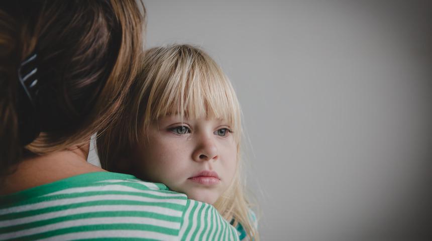 Ebeveynler çocuklarda görülen kaygılarla mücadelede nasıl bir yol izlemeli? 