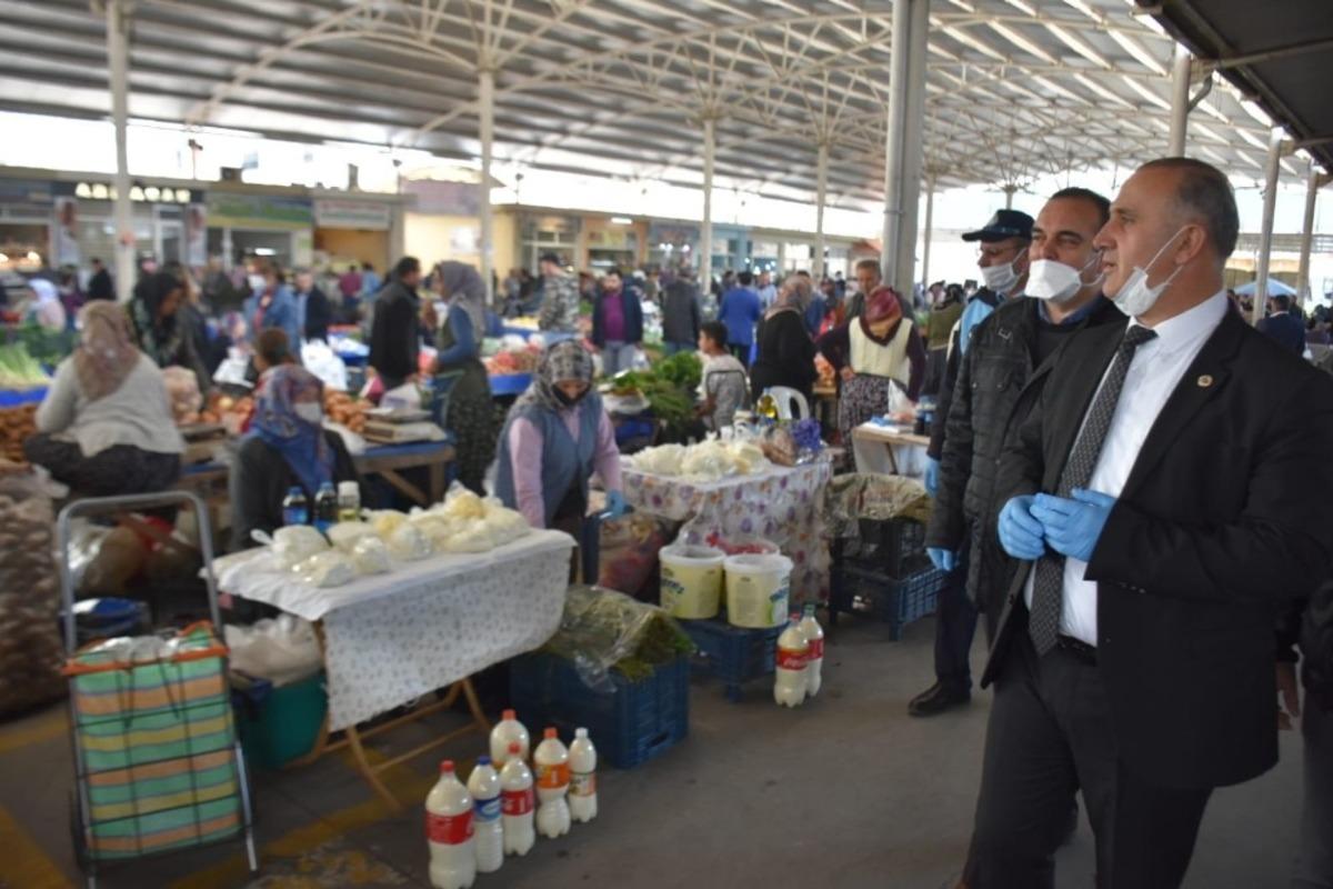 Başkan Kaya&rsquo;dan pazarda Korona vir&uuml;s denetimi