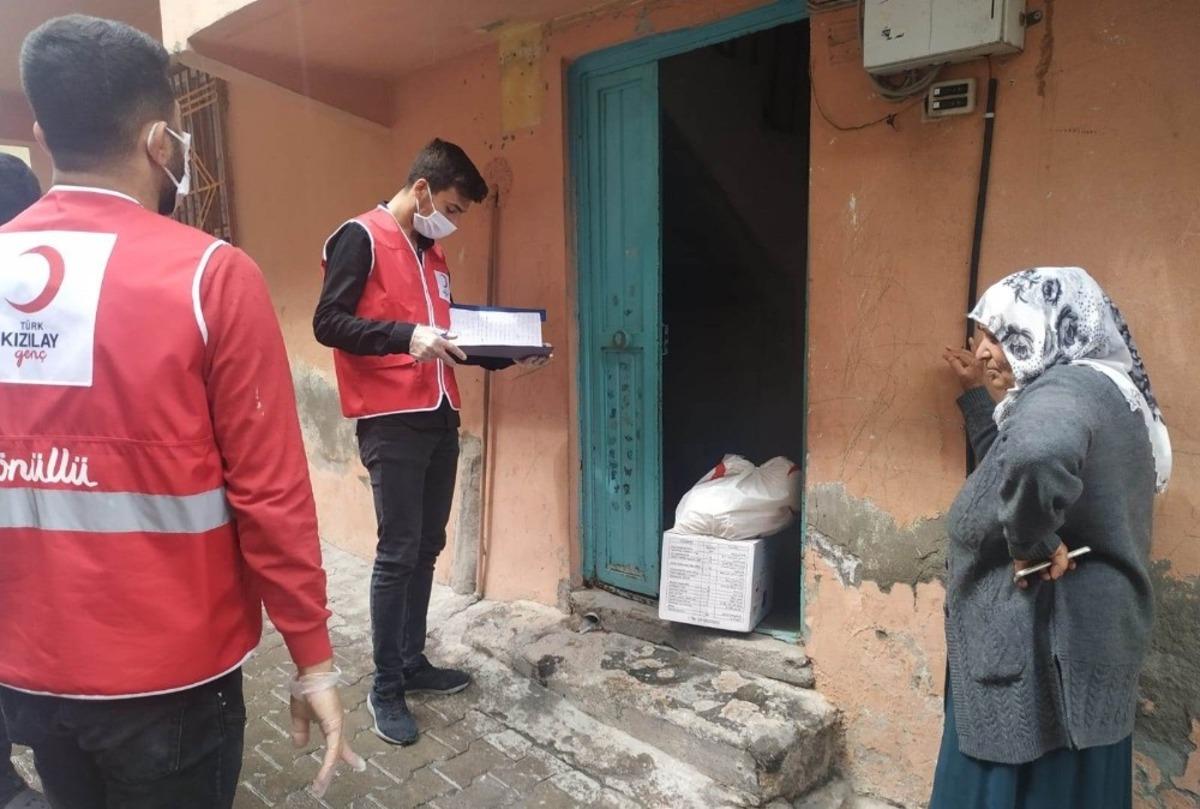 Kızılay korona vir&uuml;se karşı sahada