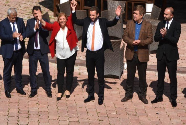 Ceyhan’da Millet İttifakı’nın adayı Hülya Erdem oldu G1