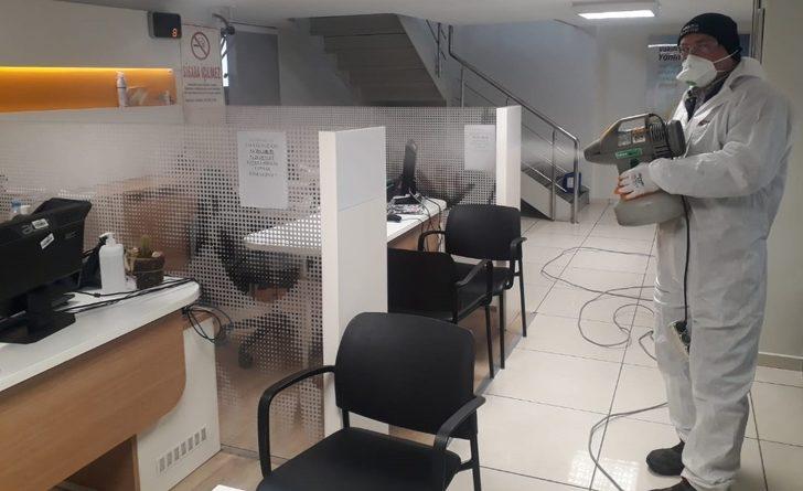 Turgutlu Belediyesinden pazar yerlerine el dezenfektanı G2