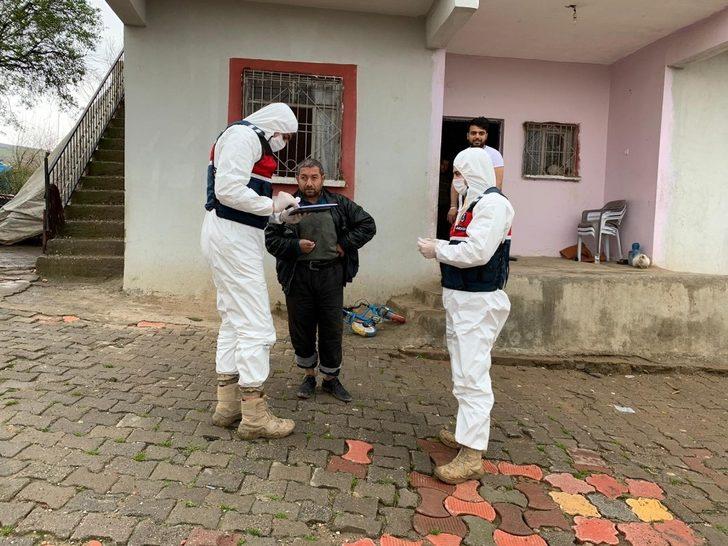 Silvan’da güvenlik güçleri yardımları dağıtmaya devam ediyor G1