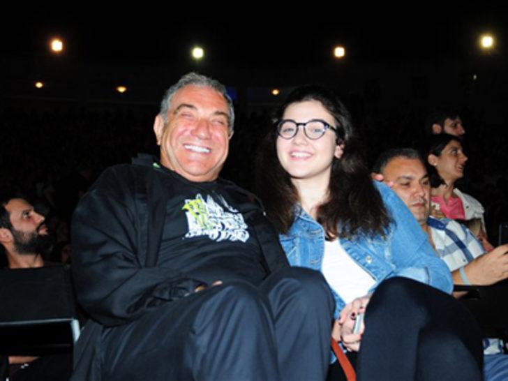 MFÖ konserine ünlü akını G4