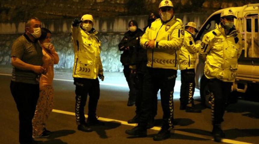 Kararı duyunca pijamasıyla yola &ccedil;ıktı