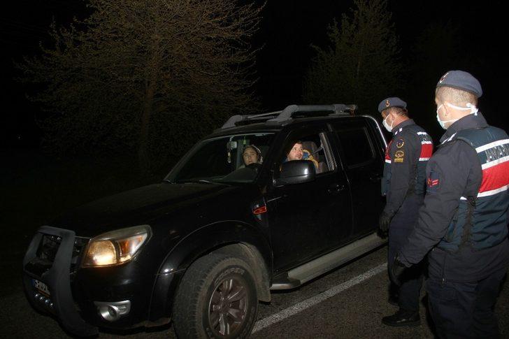 Polis ve jandarma ekipleri uygulama noktaları kurdu; Muğla’ya giriş yasaklandı G5
