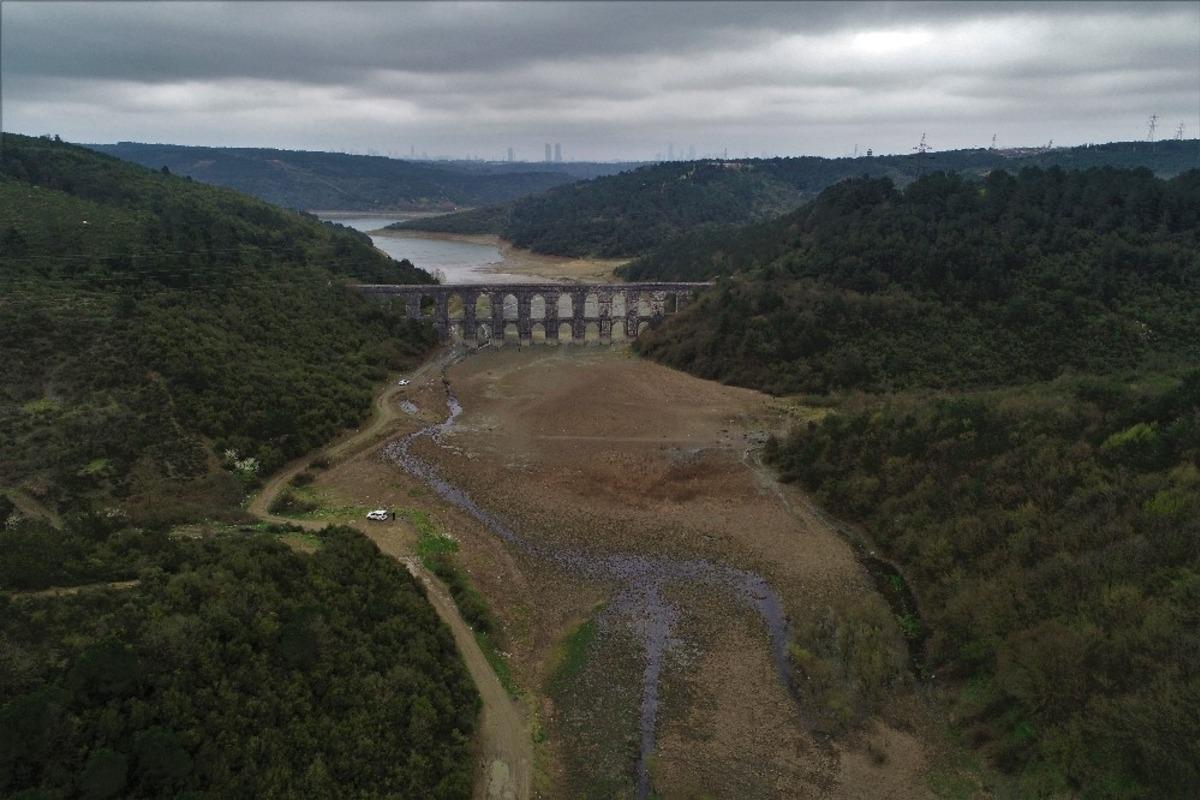 İstanbullular &lsquo;korona&rsquo; g&uuml;nlerinde suyu idareli kullanıyor
