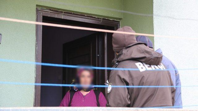 Evler tek tek gezilerek dağıtıyor