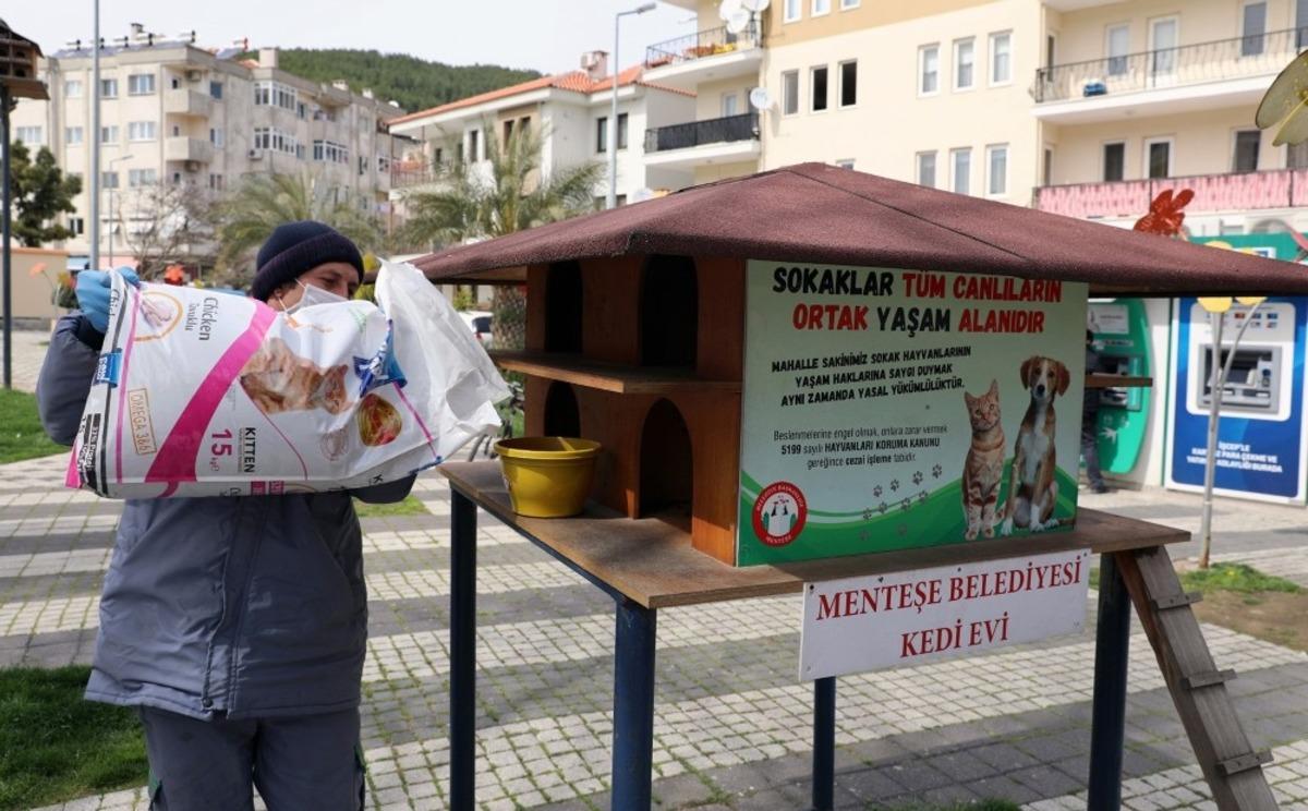Menteşe&rsquo;de &lsquo;Can Dostlara&rsquo; mama takviyesi