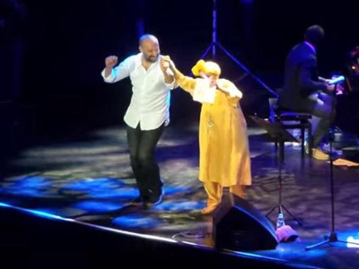 Halit Ergenç sahnede kendini yere attı G1