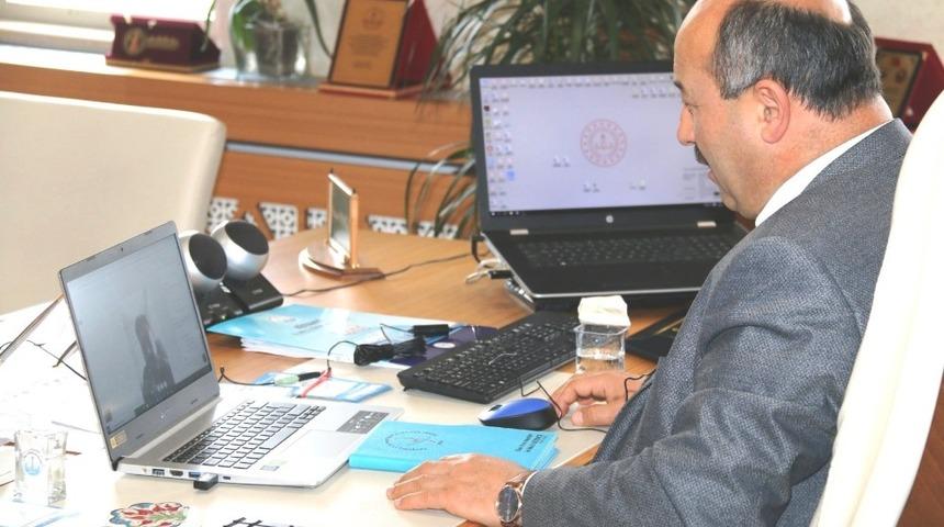 Müdür Hasan Başyiğit’ten telekonferanslı toplantı