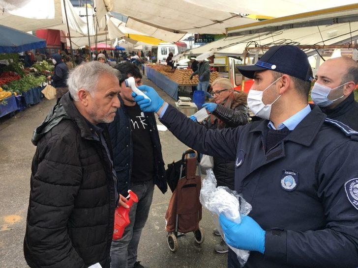 Kartal’da mahalle pazarında ateş ölçerli önlem G5