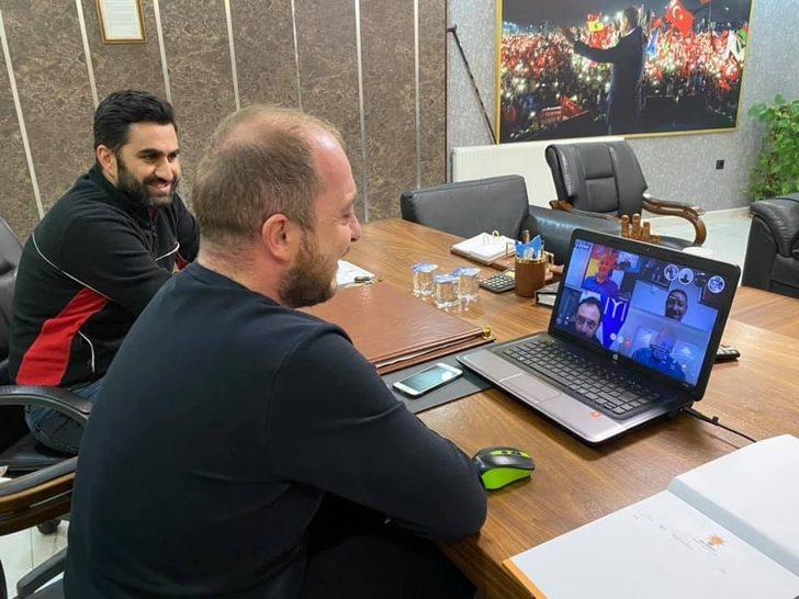 AK Parti’nin İstişare ve Değerlendirme Toplantısı telekonferans sistemiyle yapıldı G3